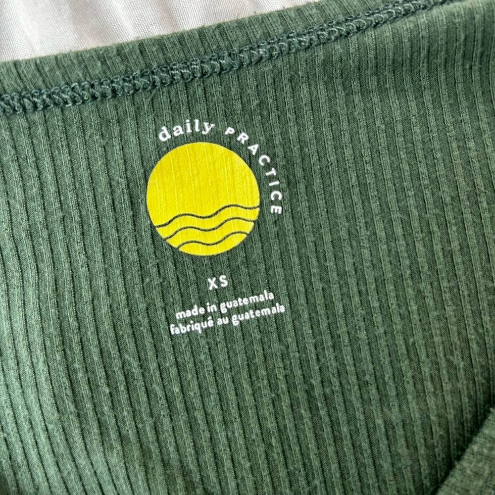 Basic shirt - Picture 3 of 3